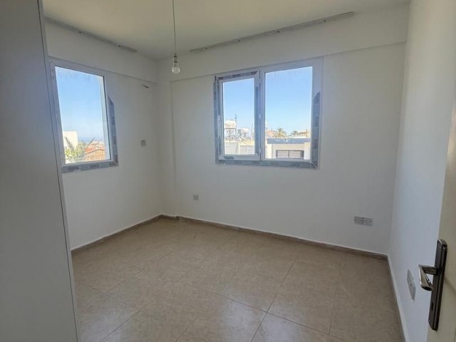 Alsancak’ta Deniz ve Dağ Manzaralı 3+1 Satılık Penthouse – 110 m² - Fotoğraf 2