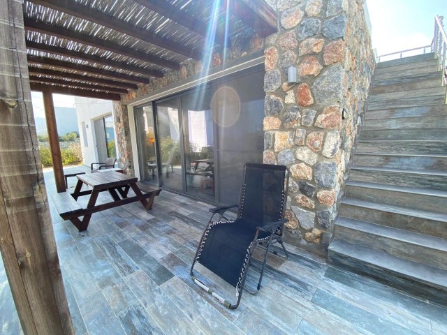Aquamarine West’te Yer Alan, Çatı Teraslı, Jakuzili ve Muhteşem Deniz Manzaralı Kusursuz 3 Yatak Odalı Bungalov – KDV Ödenecektir - Fotoğraf 3
