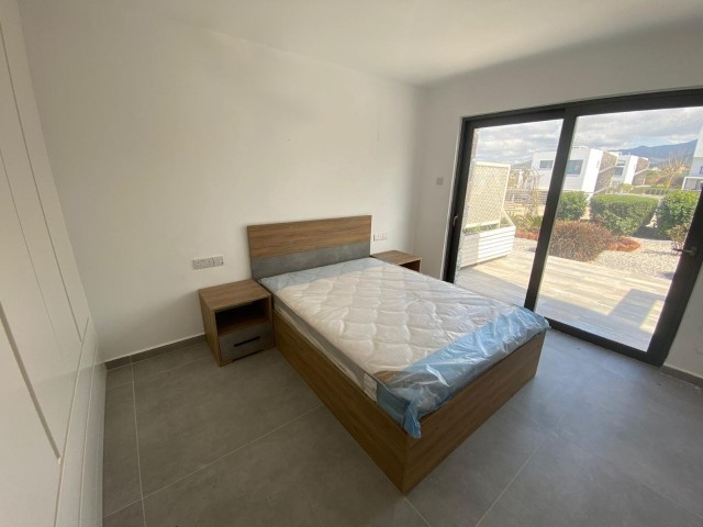 Küçük Erenköy Aquamarine’de Özel Bahçe ve Havuz Manzaralı Şık 2 Yatak Odalı Loft Daire – KDV Ödenecektir - Fotoğraf 4