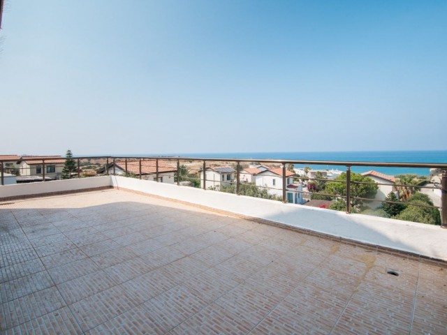 Sea View 3-Bedroom Triplex Villa in Bahçeli, Kyrenia - Fotoğraf 2