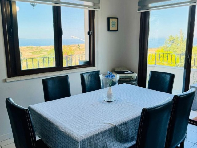 Muhteşem 3 Yatak Odalı Deniz Manzaralı Sahil Dairesi - Fotoğraf 3