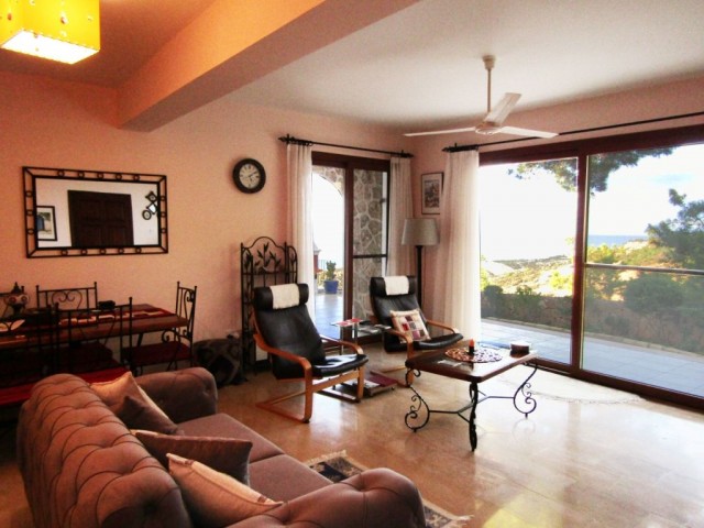 Havuzlu ve Yüksek Deniz Manzaralı Güzel Özel Villa - Fotoğraf 3