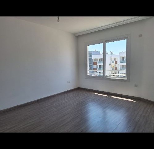 Lefkoşa küçük kaymaklıda satılık 2+1 Türk malı daire - Fotoğraf 2