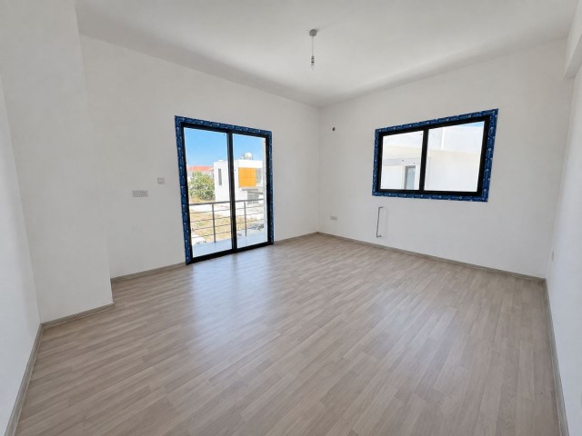Lefkoşa Yenikent'te 3+1 Özel Tasarım Türk Koçanlı En-suıte Villa (KDV & Trafo Yok) - Fotoğraf 3