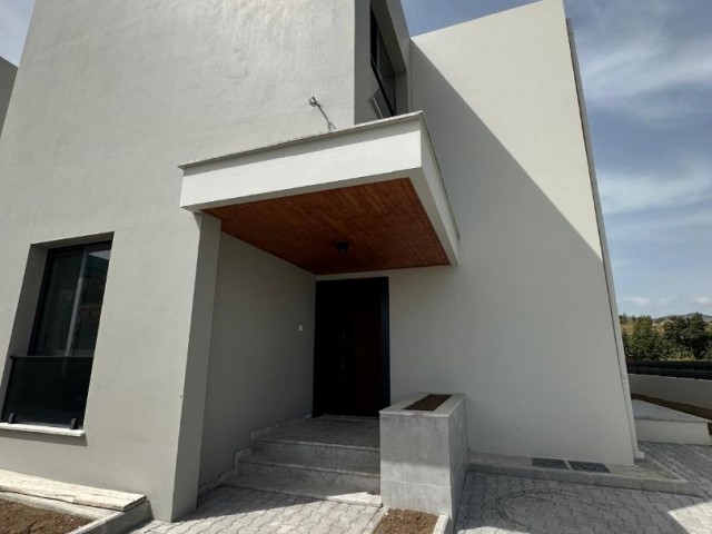 Gönyeli/boğaz Arası Satılık 4 Yatak Odalı Teslime Hazır Son 1 Adet Villa - Fotoğraf 3
