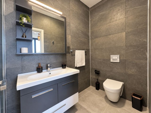 Girne Merkez’de Full Eşyalı, Özel Havuzlu Satılık 4+1 Penthouse - Fotoğraf 4