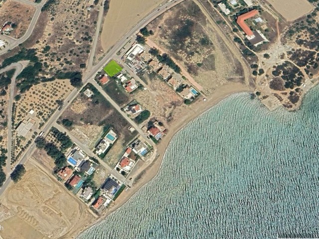 İskele Boğaz'da 2 Kat İzinli Konut İmarlı Arsa - Fotoğraf 2