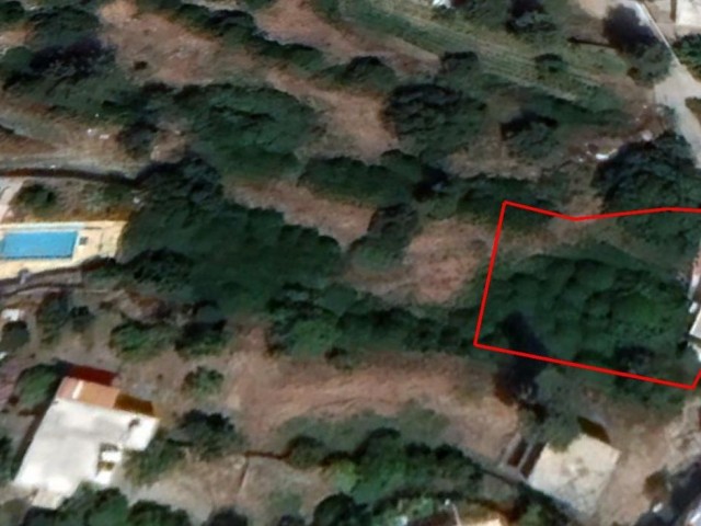 Girne Karşıyakada Villa Yapımına Uygun Satılık Arsa