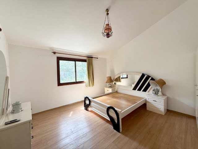 Girne Bellapais’te 3+1 Müstakil Villa – Deniz ve Dağ Manzaralı