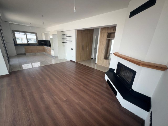 Küçük kaymaklı da Özel dizayn edilmiş 3+1 Penthouse - Fotoğraf 3