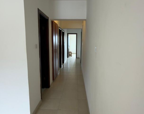 Girne Boğaz Bölgesinde Satılık 140 m2 Daire - Fotoğraf 3