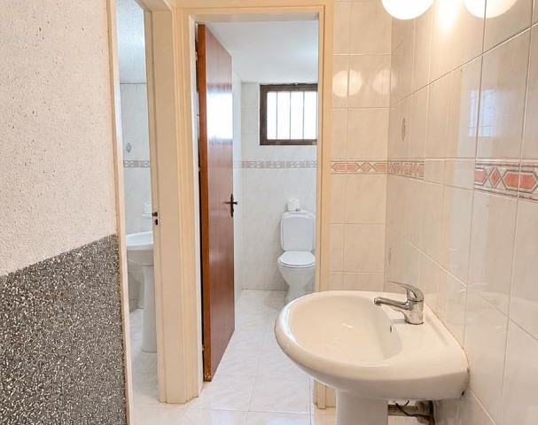Balıkesir'de Satılık Yer Evi Konforunda 4+2 Geniş Daire - Fotoğraf 2