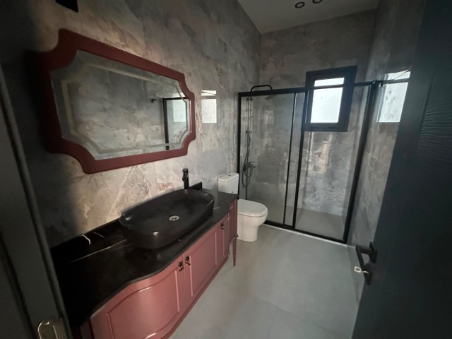 Çatalköyde Chamada beach bölgesinde deniz manzaralı satılık 4+1 villa