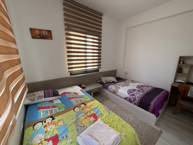 Zeytinlikte havuzlu sitede bahçe katı satılık 3+1 daire - Fotoğraf 4