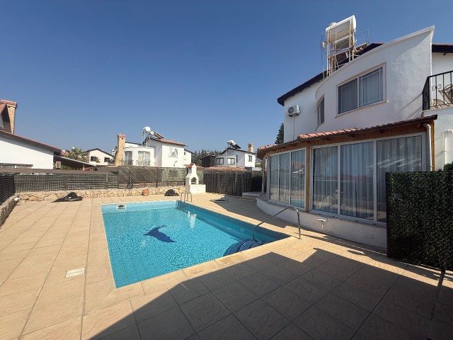 Girne Esentepede satılık havuzlu 3+1 villa - Fotoğraf 4