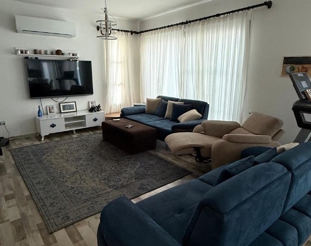 Ozanköyde Murat efendi villaları bölgesinde 3+1 villa - Fotoğraf 4