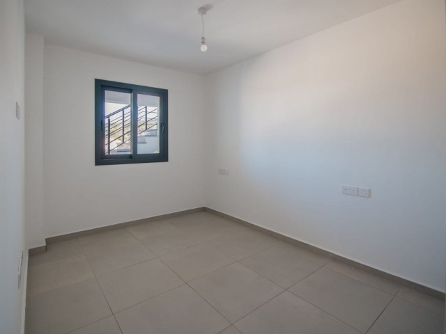 Girne Esenetepede Ödeme Planlı Site İçinde Deniz Manzaralı Loft 2+1 Satılık Daireler