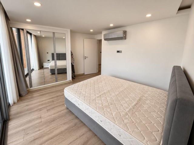 Girne Merkezde Prestijli Site İçerisinde 2+1 Satılık Daire - Fotoğraf 4