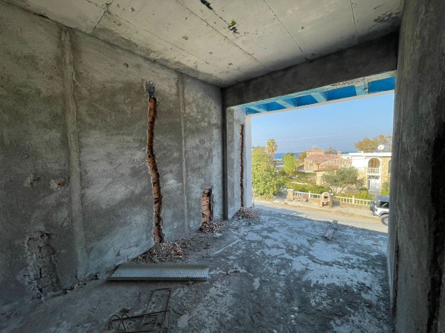 Lapta'da Suna's Beach'e Yürüme Mesafesinde Yarı Müstakil Ev - Fotoğraf 4