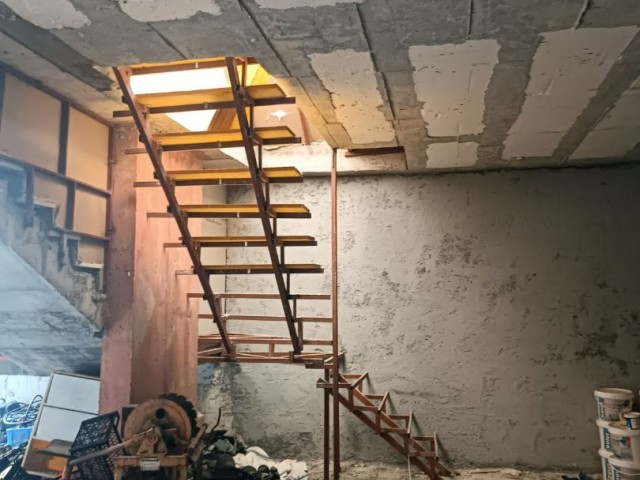 Girne Alsancak ta satılık dükkan ve depo. - Fotoğraf 4