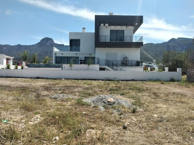 Girne Çatalköy de 605 m2 satılık arsa. - Fotoğraf 2