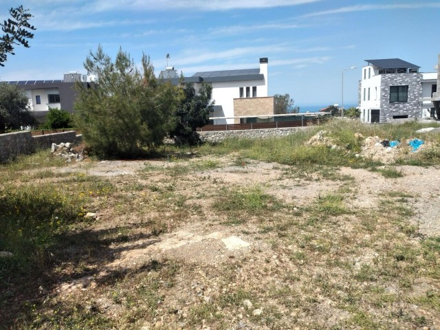 Girne Çatalköy de 605 m2 satılık arsa. - Fotoğraf 3