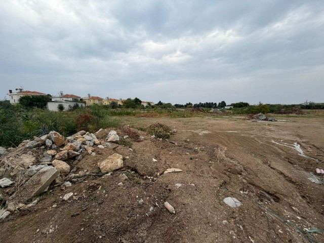 Girne Karşıyaka da 21 dönüm kat karşılığı satılık arazi. - Fotoğraf 2