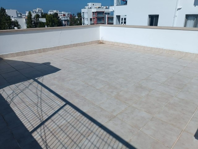 Girne merkez de 3+1 satılık penthouse dublex daire. - Fotoğraf 4