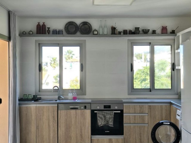 LAPTA BÖLGESINDE SATILIK 3+1 PENTHOUSE!