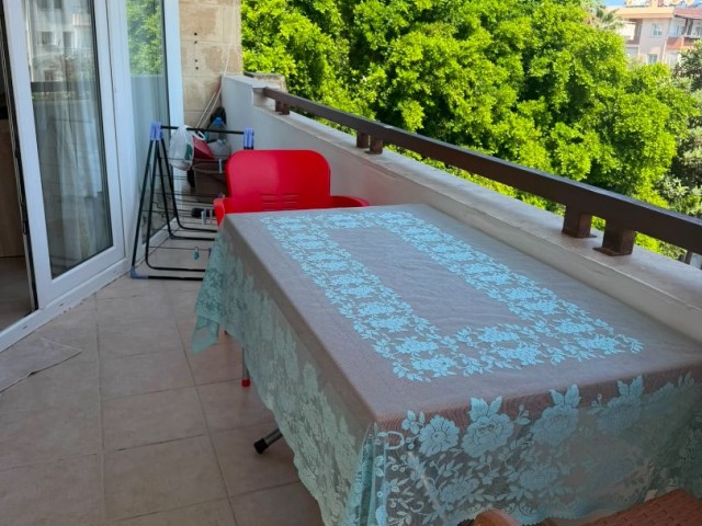Girne Merkez’de Prestijli Site İçerisinde Geniş 1+1 - Fotoğraf 4