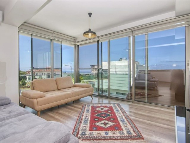 Alsancak’ta Eşsiz Manzaralı Prestijli 4+1 Villa - Fotoğraf 4