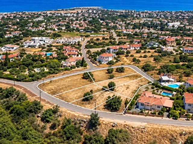 🏡 Girne Karşıyaka’da Son 2 Parsel | Deniz & Dağ Manzaralı Satılık Arsalar - Fotoğraf 2