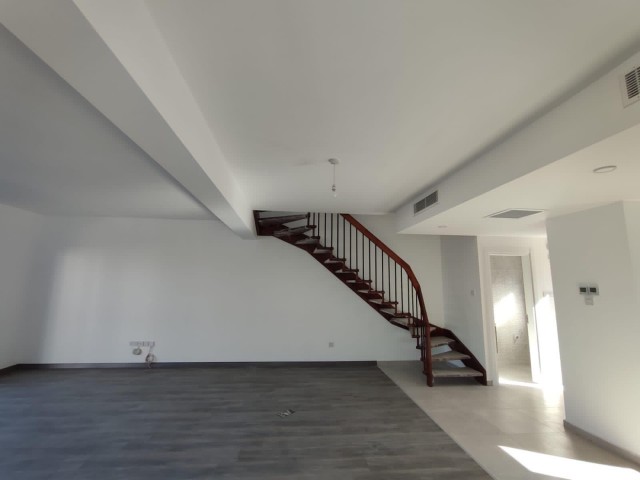 🏡 Alsancak’ta Satılık 3+1 Villa | Emtan West Park - Fotoğraf 4