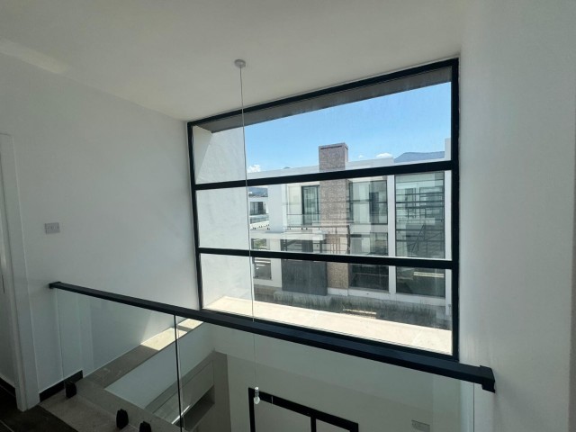 🏡 Çatalköy | Özel Havuzlu Denize 400 M Satılık Modern 3+1 Villa - Fotoğraf 2