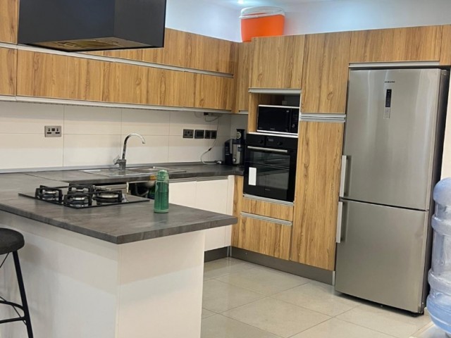 🚨 FIRSAT! Girne Merkez’de Satılık Full Eşyalı 2+1 Daire | Taksitli Ödeme İmkânı | £140.000 - Fotoğraf 2
