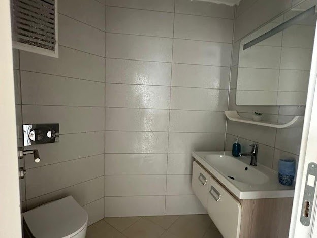 🌊 GİRNE MERKEZ’DE DENİZE SIFIR 3+1 SATILIK DAİRE |%40 PEŞİN - KALANI 84 AY FAİZSİZ