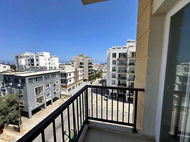 Girne merkezde satılık 2+1 daire - Fotoğraf 2