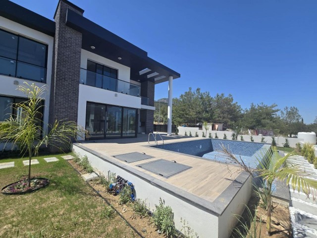 🏡 Exklusives Wohnen in Kyrenia – Luxus trifft Panorama
