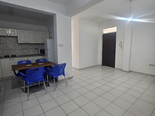 Lefkoşa Yenişehir'de Satılık 2+1 Eşyalı Daire - Hemen Taşınma İmkanı - Fotoğraf 2