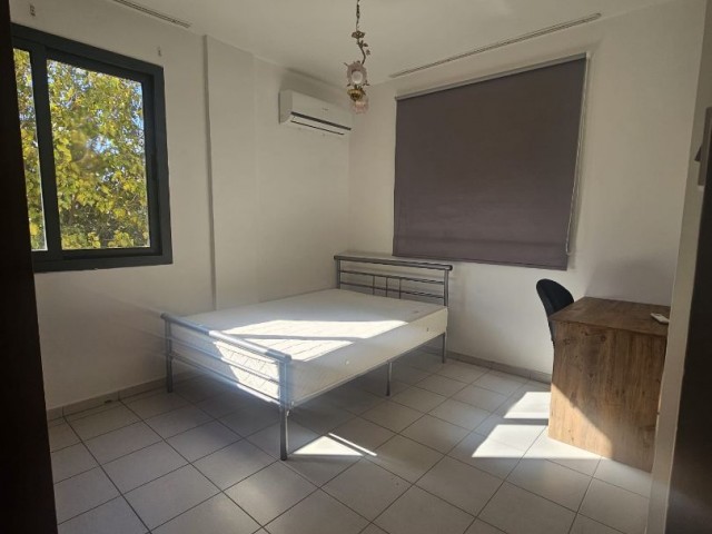 Lefkoşa Yenişehir'de Satılık 2+1 Eşyalı Daire - Hemen Taşınma İmkanı - Fotoğraf 4