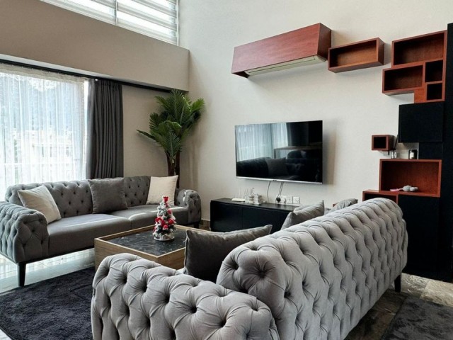 GİRNE MERKEZ’DE EŞYALI 2+1 SATILIK LOFT DAİRE