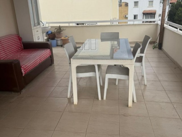 GİRNE MERKEZ’DE SATILIK 4+1 TERASLI DAİRE – MERKEZİ KONUM
