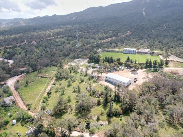 Esentepe'de stadyumun yanında satılık arsa - Fotoğraf 3