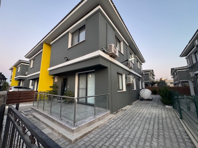 Minareliköy`de Ful Eşyalı Satılık Fırsat ikiz Villa - Fotoğraf 4
