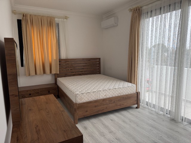 Girne Karaoğlanoğlu Bölgesinde Satılık Ful Eşyalı İkiz Villa - Fotoğraf 3
