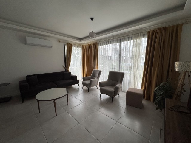 Girne Karaoğlanoğlu Bölgesinde Satılık Ful Eşyalı İkiz Villa - Fotoğraf 4