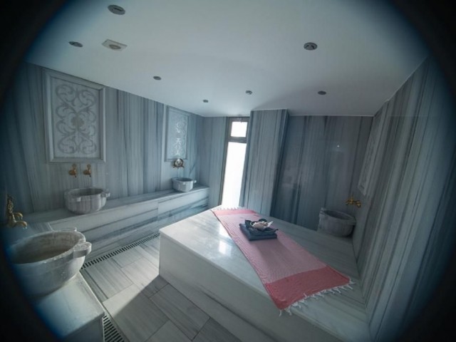 Kıbrıs Girne Merkezde Lüks Yaşam ; Spa ,sauna, Spor Salonu ve Ortak Havuzlu Satılık 1+1 ,2+1 Daireler - Fotoğraf 4