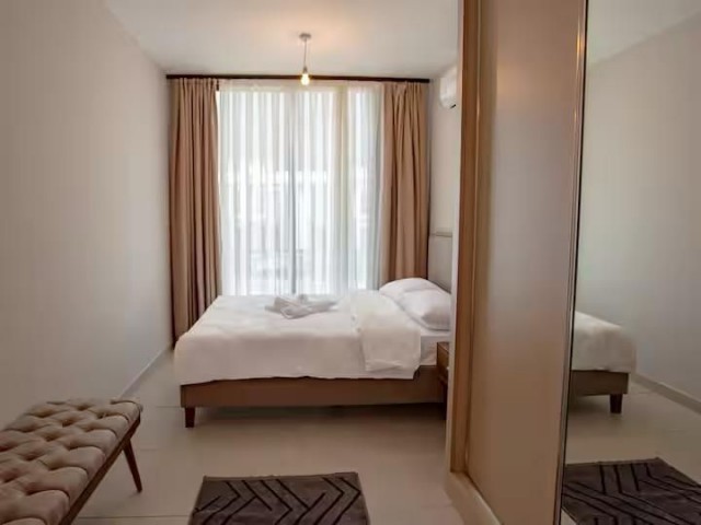 Kıbrıs Girne Alsancak Bölgesinde Havuzlu Site İçerisinde Eşyasız Yüzde Elli Ödemeye Anahtar Teslimi Kalanı İçin Bir Yıl Vade İmkanıyla Satılık 2+1 Daireler - Fotoğraf 2