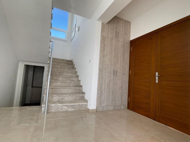 Kıbrıs Girne Yeşiltepe'de Hemen Taşınmaya Hazır Satılık 3 1 Villa ..p Peşinatla Anahtar Teslim, Kalanı İçin 5 Yıl Faizsiz Elden Ödeme İmkanı!! - Fotoğraf 2