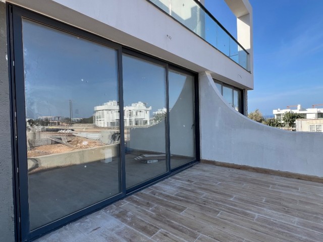 Tatlısu'da Deniz Manzaralı Satılık 2+1 İkiz Villa – Piyasanın 20% Altında! - Fotoğraf 2